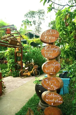 Hue Lotus Homestay Отели рядом с достопримечательностью «Quang Minh Temple»