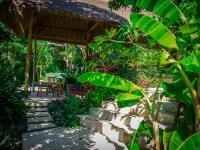 Twin Island Villas & Dive Resort Hotel in zona Blue Lagoon Cliff Jump