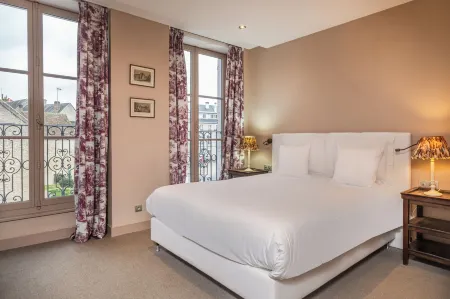 Hostellerie de l'Écu de Bretagne Отели в г. Сен-Лоран-Нуан