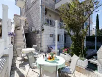 Guest House Ćuk โรงแรมในดูบรอฟนิก