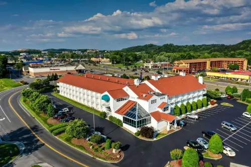 The Inn at Apple Valley, Ascend Hotel Collection Отели в г. Севьервилл