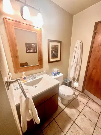 River Vista Homes: Perfect for Fishing, Swimming, and Relaxing by the Water