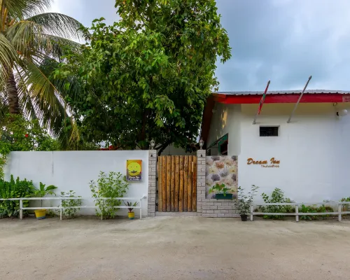 Dream Inn at Thulusdhoo Hotels in Thulusdhoo