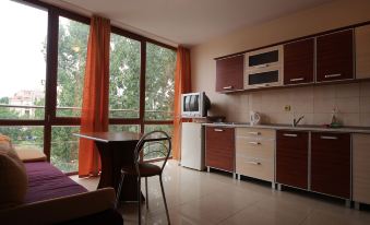 Eden - Menada Apartments