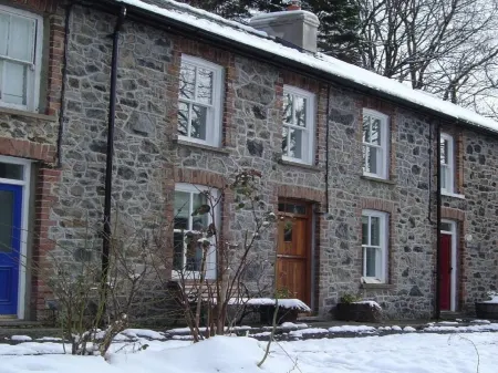 Bronfelin & Troed-y-Rhiw Holiday Cottage Отели в г. Llanwrtyd Wells