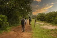 Mahoora - Udawalawe by Eco Team - parking