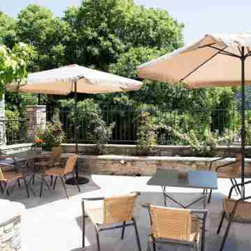 Thalia Traditional Guest House Hotel Exterior