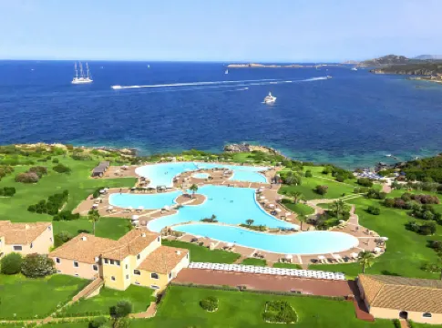 Colonna Resort, a Colonna Luxury Beach Hotel, Porto Cervo Hôtels à : 
