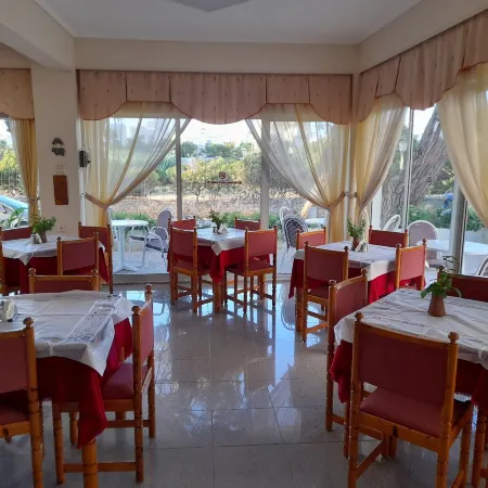 Phaethon Hotel