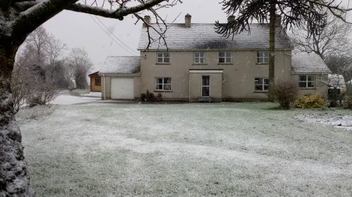 Lisieux House on Lough Neagh - Pysäköinti