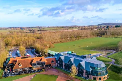 Cave Hotel & Golf Resort
