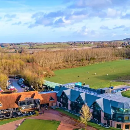 Cave Hotel & Golf Resort