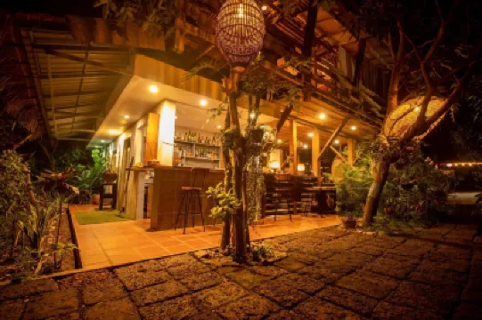 タラ ロッジ のホテル