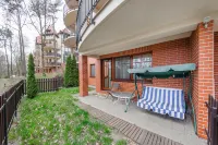 Apartamenty Sun & Snow Willa Teresa Przy Lesie - Blisko plaży I Centrum Hôtels à : Krynica Morska