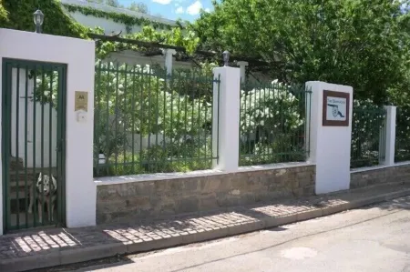 The Barracks Отели в г. Bo-Karoo