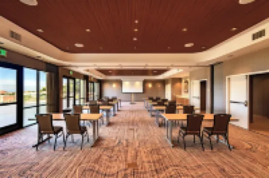 SpringHill Suites by Marriott The Dunes On Monterey Bay