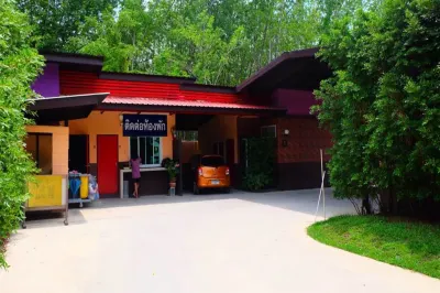 SC Resort Hotel in zona Wat Pru Toa