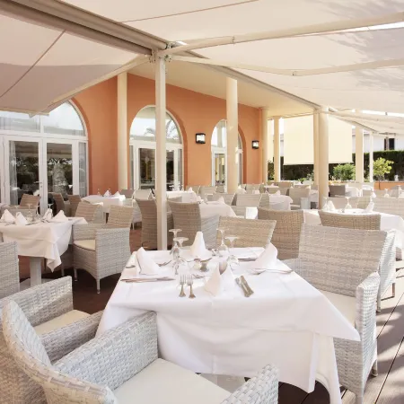 Grupotel Macarella Suites & Spa