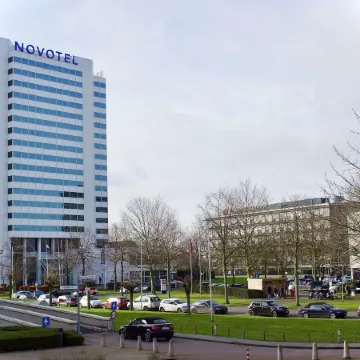 Novotel Rotterdam Brainpark Отели рядом с достопримечательностью «Роттердамский университет имени Эразма»