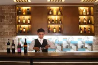 Sola Hotel - Baarit