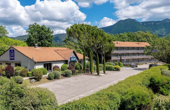 基里亞德酒店-迪涅