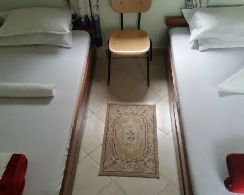 Raha Leo Inn Phòng Photos