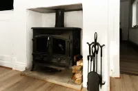 Eastwood Lodge - Homestay