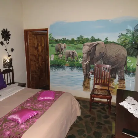 Parrot Lodge