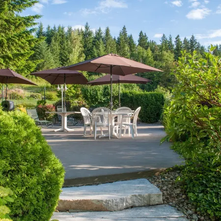 Hilltop Inn - Salmon Arm