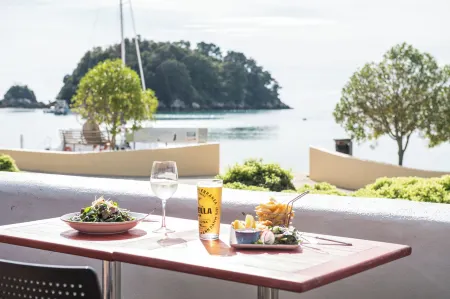 Kaiteriteri Reserve Apartments Отели рядом с достопримечательностью «Kaiteriteri Kayak»