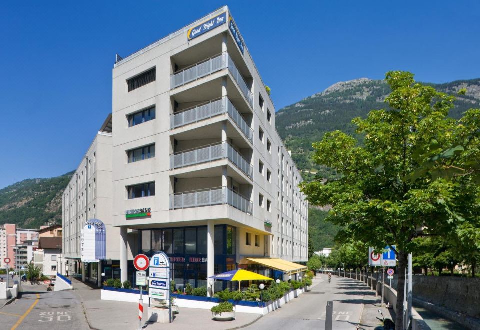 hotel overview picture