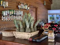 Lemon Beach Resort - ที่มีบาร์