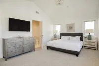 Emerald Cove by AvantStay Mins to Beach Pier