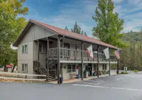Yosemite Westgate Lodge - parking