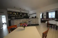 Hotel Ajaks - 2 étoiles