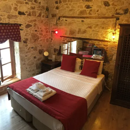 Foca Antik Otel