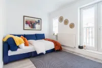 Host & Stay - Davies Close