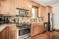 Southpoint 25 Two Bdrm Ski In Out w Hot Tub