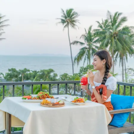 Seanery Beach Resort