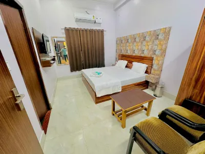 Raghuvar Inn Hotels in Manjha Kala