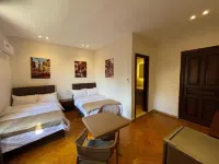 Tahrir Square Hotel - Balkon