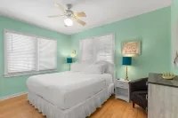 Poolside Paradise by Brightwild Heated Pool - Bungalow