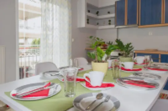 Thano's Stylish Flat Just 150m to the Beach