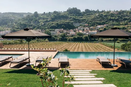 Quinta de Santo António - Country House & Villas - Parkplatz