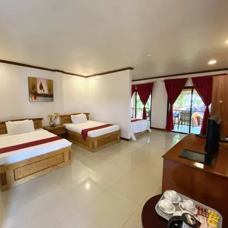 Anda White Beach Resort