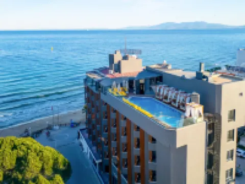 Jura Hotels Ada Beach Kuşadası Hotels near Aqua Fantasy Aquapark