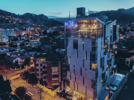 Atix Hotel