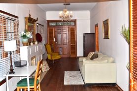 Walk to Downtown Scene