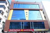 Hotel Kalyan Suites Hotel di 