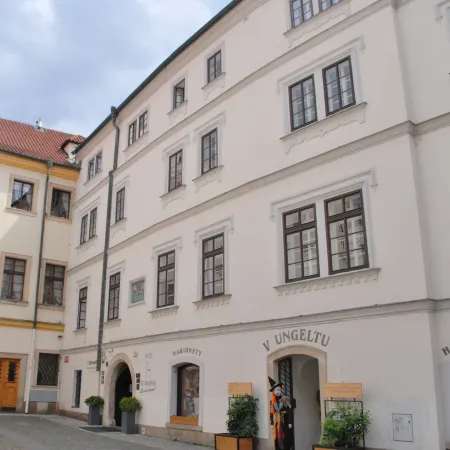 Hotel Metamorphis